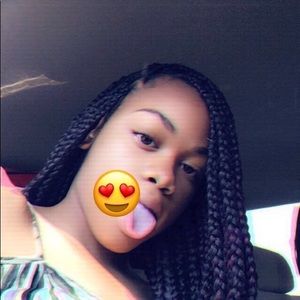 Meet your Posher, Asya